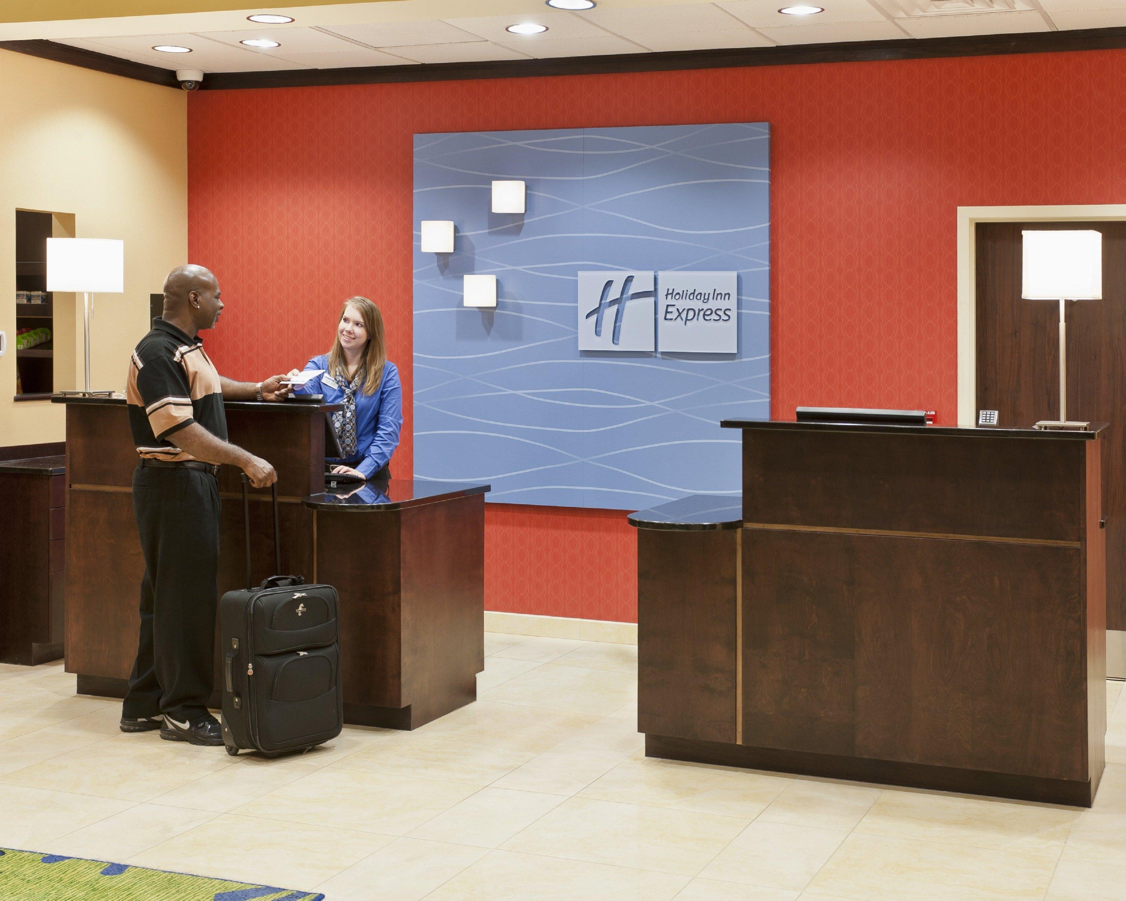 Holiday Inn Express & Suites Dayton South - I-675 By Ihg Shanersville Interior foto
